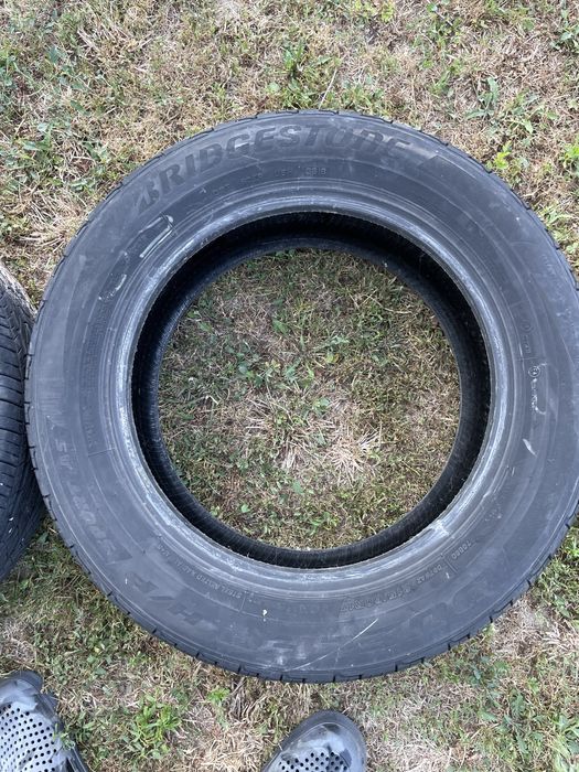 Vand 4 anvelope vara bridgestone dueler H/P Sport AS 215/60/17