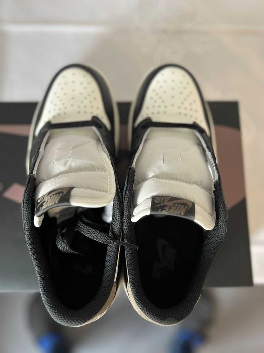 Jordan 1 Retro Low OG Mocha