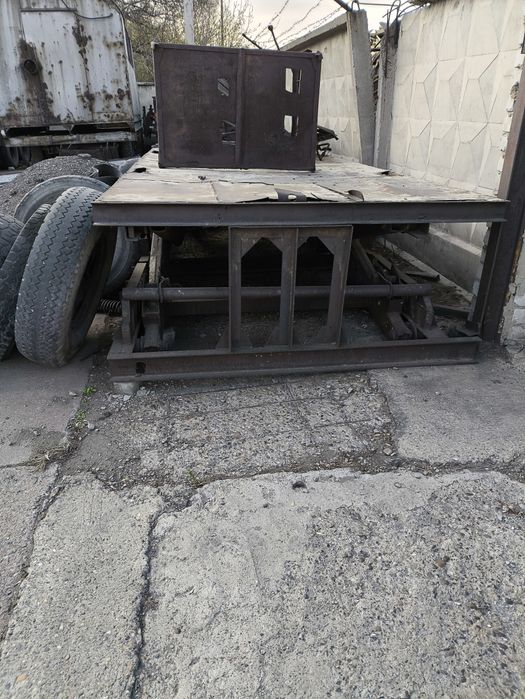 Продам 2 полуприцепа Одаз