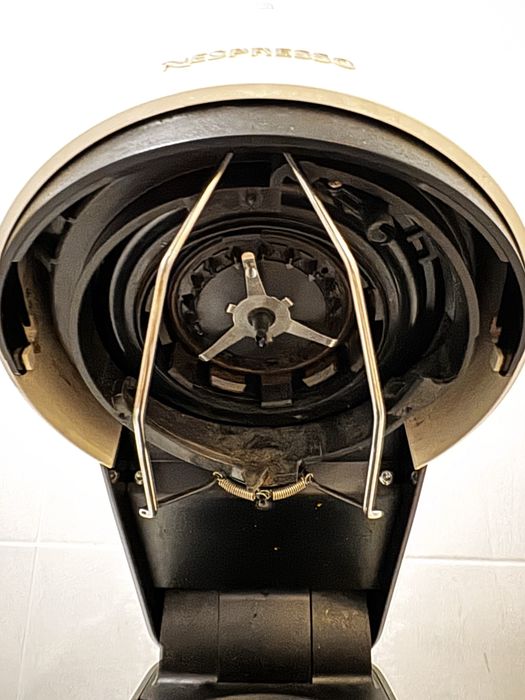 Кофемашина delonghi