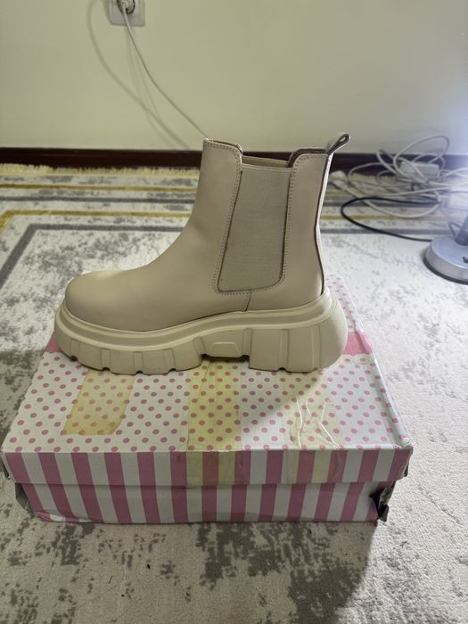 Демисезонные ботинки из Турции