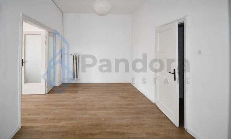 Дава се под наем Тристаен апартамент в София, Център - 115 кв.м за 450 € - Снимка #9