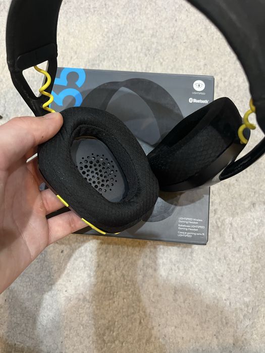 слушалки logitech g435