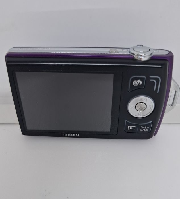 Fujifilm FinePix Z110 компактен дигитален фотоапарат
Продавам стилен и