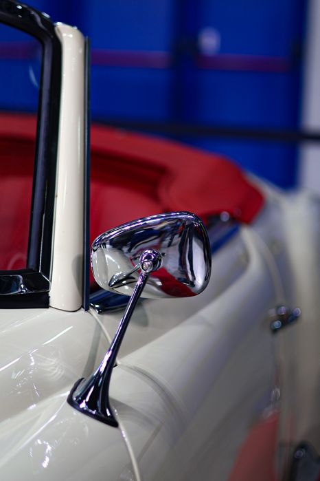 Canon EOS R50 + 2 обектива и други аксесоари