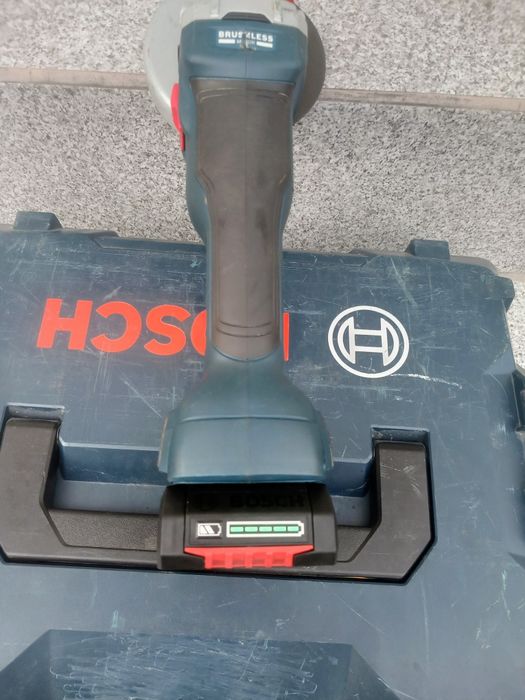 Bosch Ъглошлайф и Перфоратор