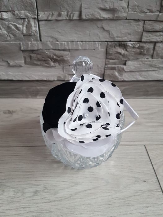 Ръчно израбатени диадеми