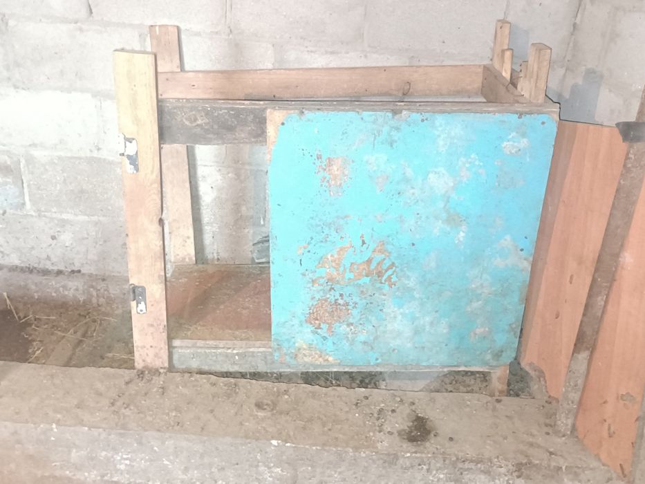 Продам стонок для дойки коз