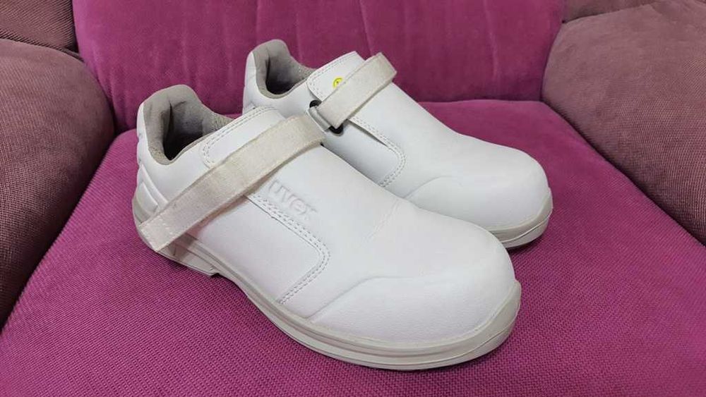 Saboti hidrofugi UVEX Sport S2 Low Shoe ESD marimea 39