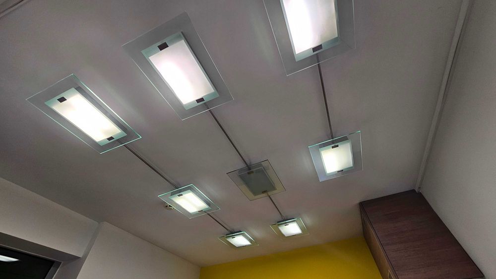 Осветителни тела (лампи) за офис или дома - пълно оборудване