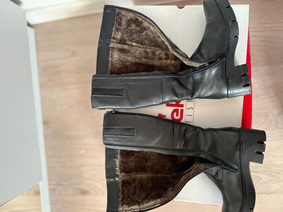 Сапоги длинные новые