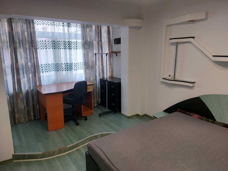Inchiriez Apartament 3 camere, zona Restaurant Miorita - ARENA MOL