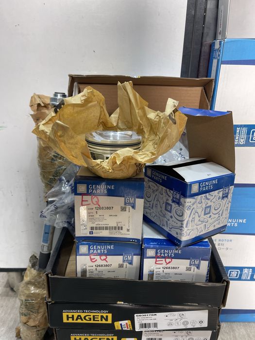 Equinox-1 Porshen va palets GM Original