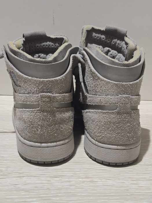 Adidas unisex Nike air Jordan 1    40