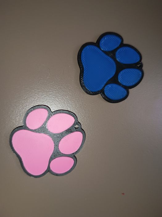 Различни видове ключодържатели 
Цена 3л