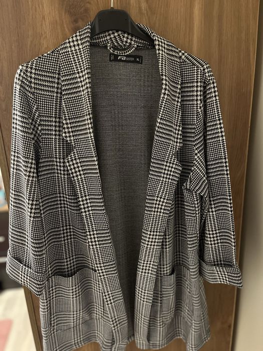 Сако и костюми