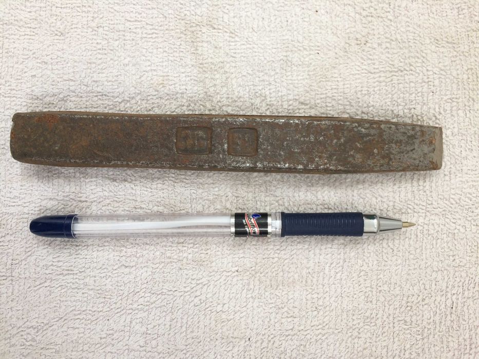 Топор, молоток, ножовка, зубило