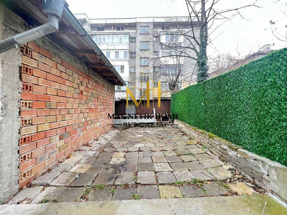 Дава се под наем Тристаен апартамент в Бургас, Център - 102 кв.м за 510 € - Снимка #7