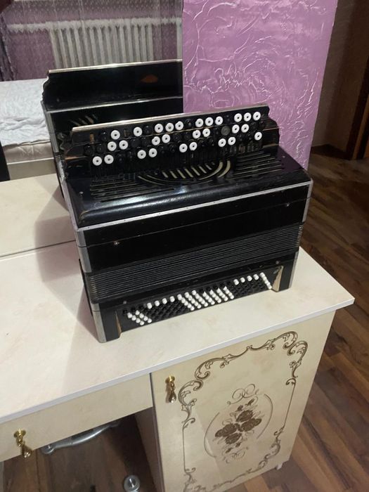 Продам баян Тульский