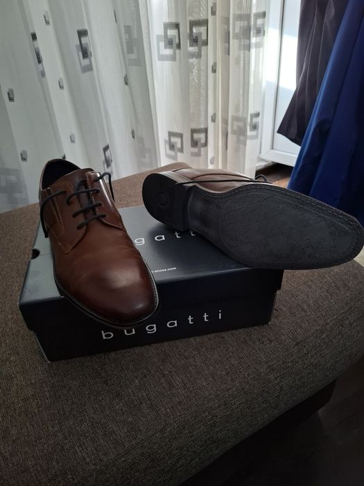 Vând pantofi Piele maro