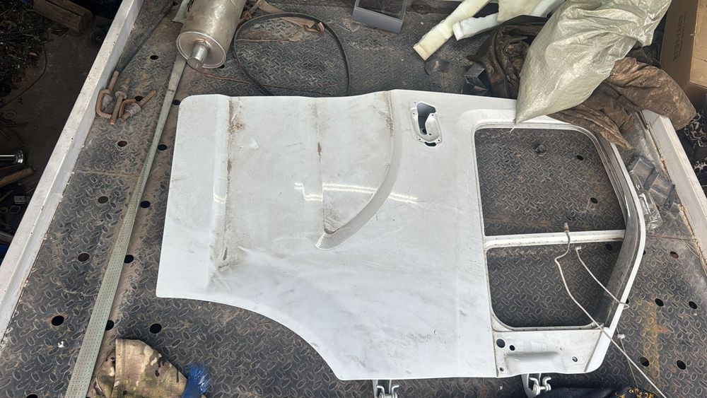 Дверь на газель Некст next крашенный белый