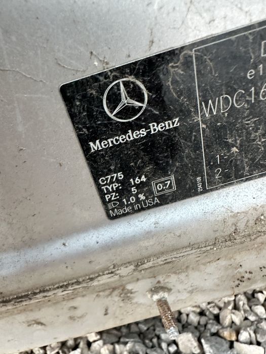 Преден капак Mercedes ML W164 preden kapak мерцедес мл в164