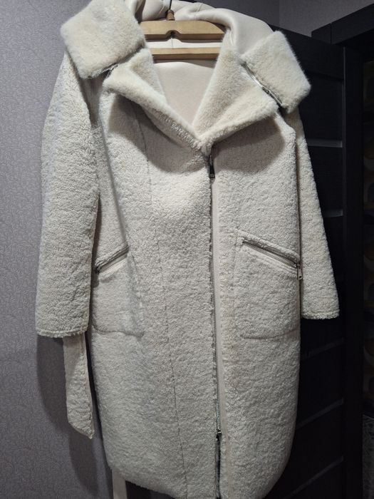 Продам двустороннию дубленку