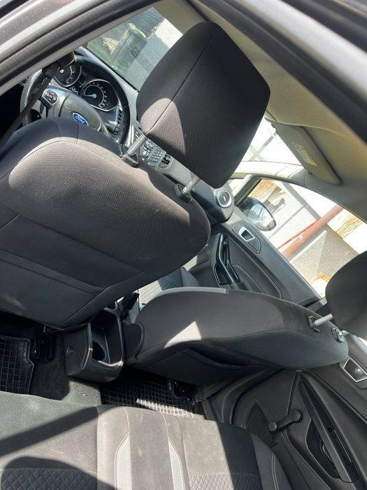 Vând ford fiesta 2017