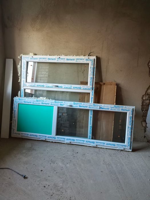 Продам окно, дверь на балкон