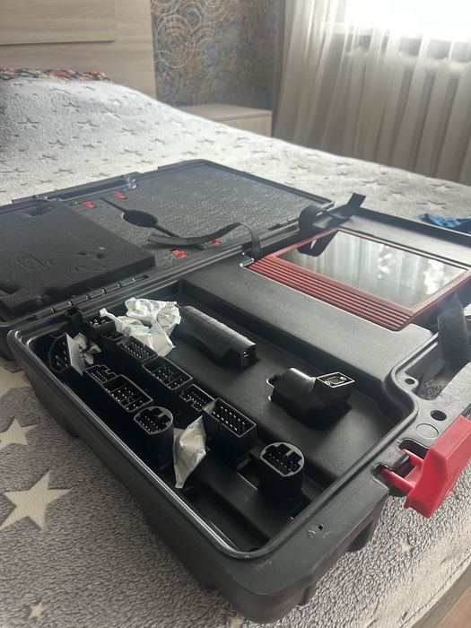 Продам сканер  launch x431 v4.0