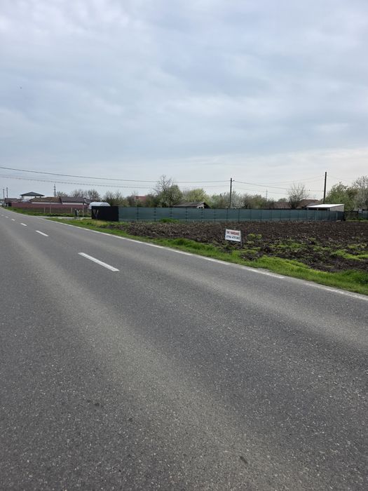 Teren intavilan 2 loturi  Movilita 1.000mp