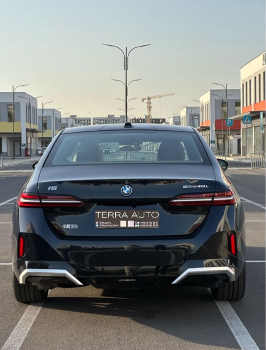 BMW i5 eDrive 40L под заказ от Terra Auto