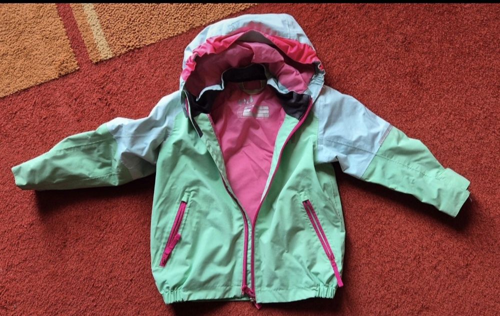 Jacheta toamna primavara Helly Hansen marimea 98