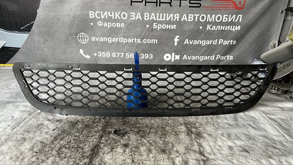 Fiat Freemont предна решетка