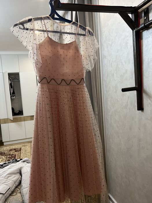 Продам платье для девочки