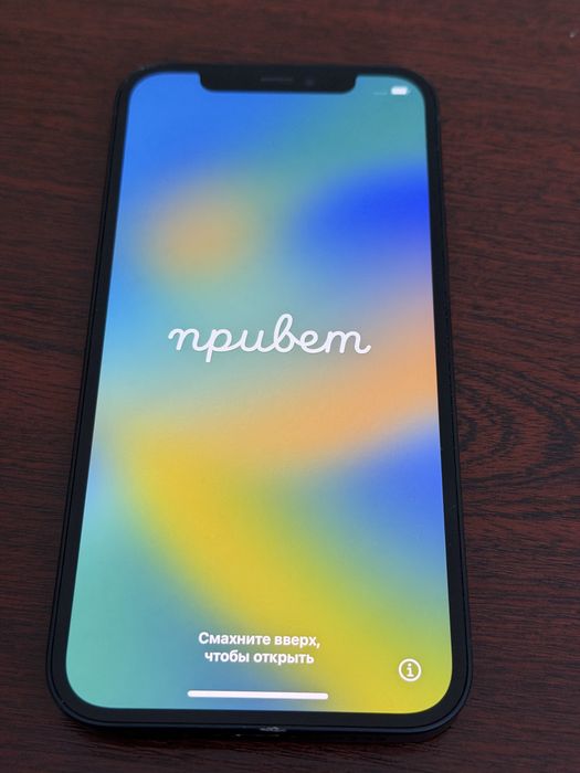 Iphone 12 в отличном состояний