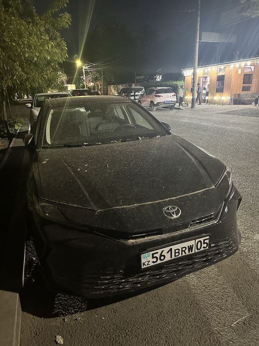 Машина toyota camry 2026