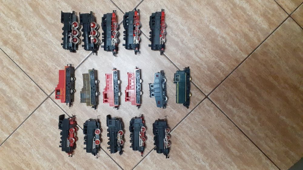 Locomotive trenulet electric scara HO