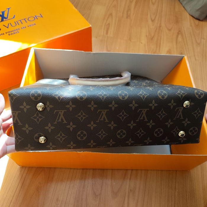 сумка подобии Louis Vuitton