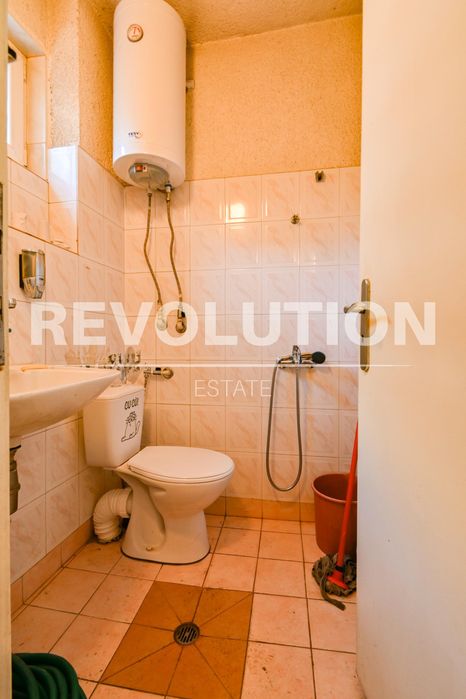 Дава се под наем Къща в София, Център - 150 кв.м за 1500 € - Снимка #8