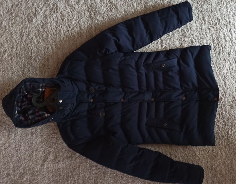 Куртка зимняя 48 размера.