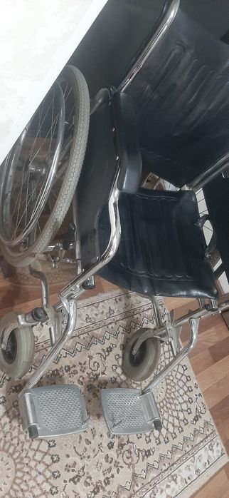 Инвалидная коляска