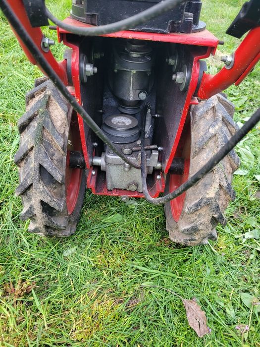 Cositoare cu cutite .