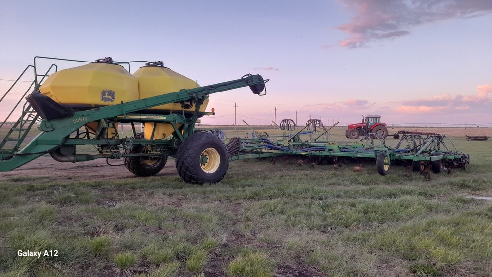 посевной комплекс John Deere 730