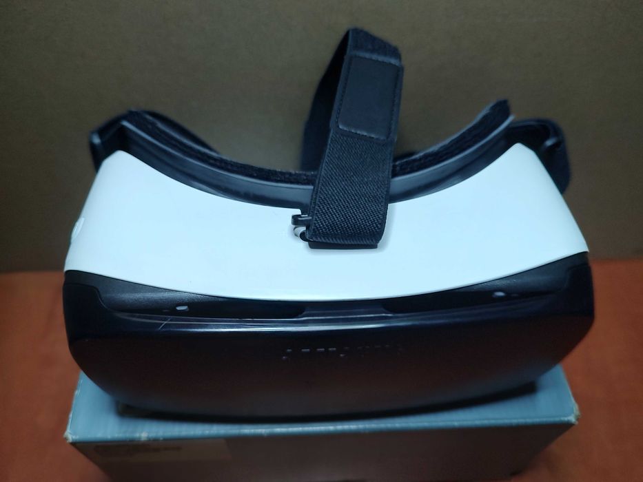 Ochelari realitate virtuala Samsung Gear VR R325+ Controller Oculus