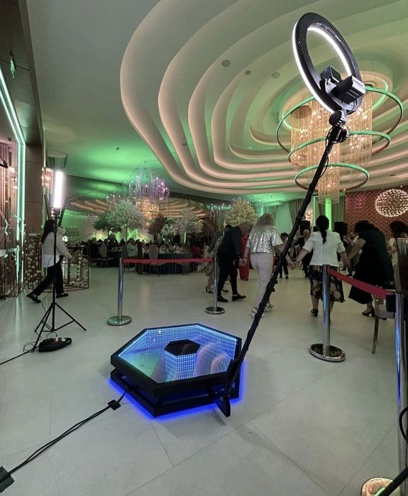 Oglindă Magică, Cabină Foto, Platformă 360 – Nunți și Botezuri