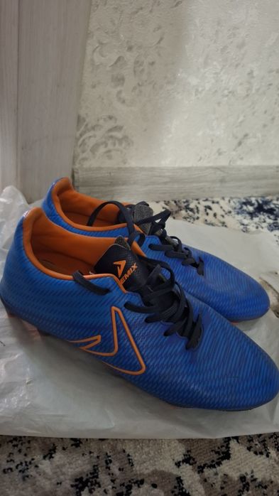 Бутсы от Demix новое почти