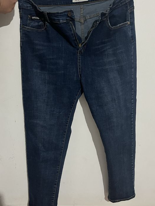 Продаются джинсы женский