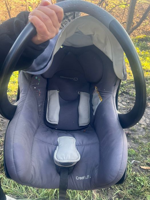 Vand cărucioare pentru copii