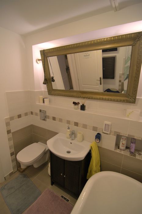 Apartament 2 camere - complet utilat , mobilat